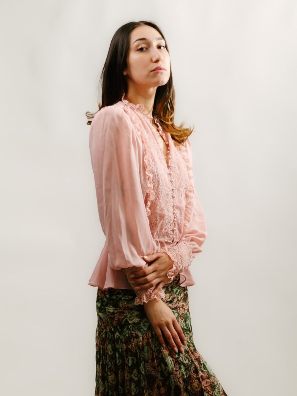 Y2K Lace Blouse (M) medium pink vintage womens long sleeve victorian preppy